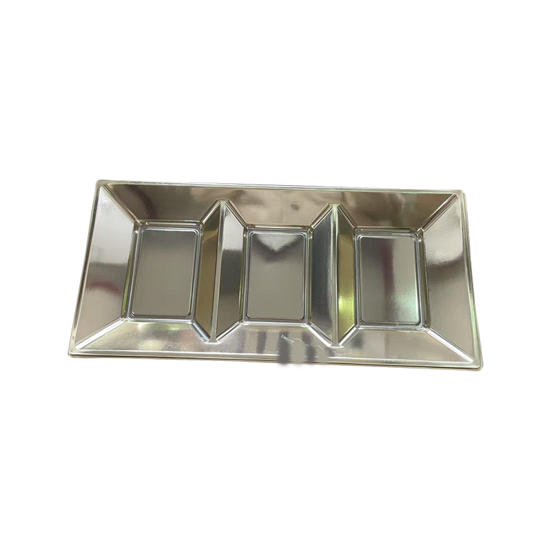 Zilverkleurige kunststof snackschaal met 3 roosters